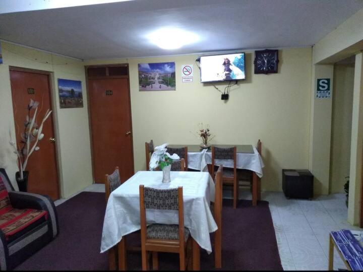 Hostal Vista Al Lago Titicaca Puno Buitenkant foto